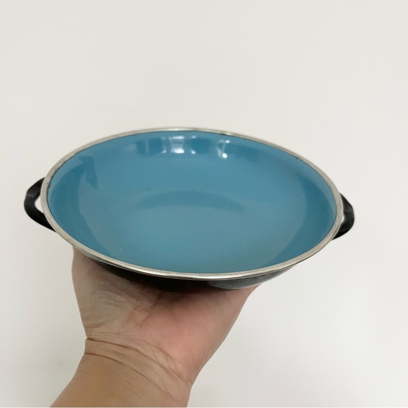 Made in Yugoslavia Blue Enamelware Single Serve Skillet Blue Black w Handles - Picture 1 of 5